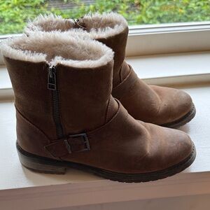Emu Brown Winter Boots with Cream Lining